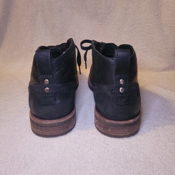 UGG Brompton 1008087 Mens Black Oxford Chukka Mid Leather Boots US 10.5 - Picture 4 of 9